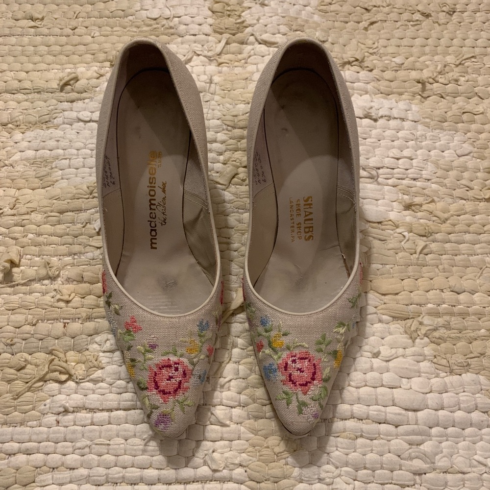 Vintage Linen Floral Embroidery Heels